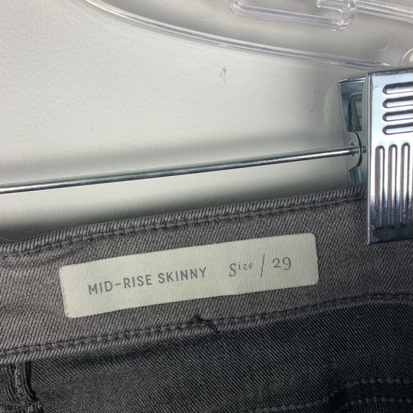 Anthro Pilcro Gray Mid-Rise Gray Skinny Jeans - Picture 9 of 9